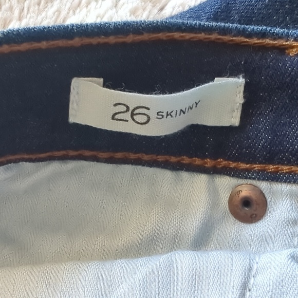 Banana Republic Dark Wash Mid Rise Skinny Blue Jeans Size 26 Waist 27.5 Inches - Picture 2 of 5